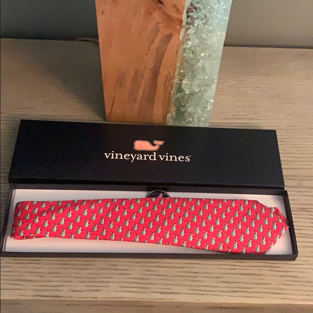 Vineyard Vines Tie